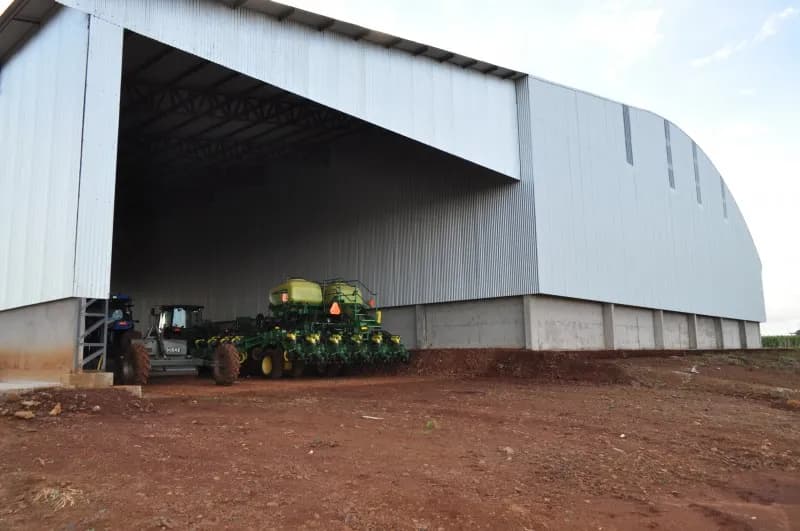 Barracão p/ maquinários – foto 1 da obra