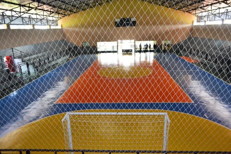 Ginásio de Esportes de Antônio João – foto de capa da obra